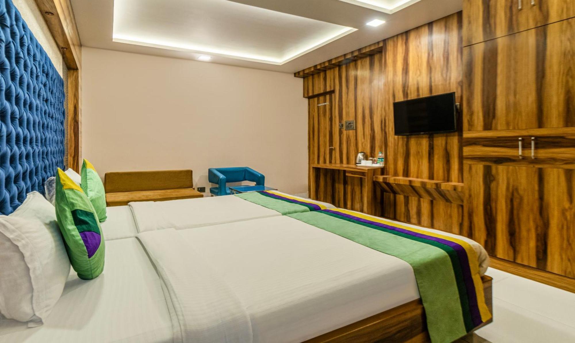 Hotel Orion Crystal Kolkata Exterior photo
